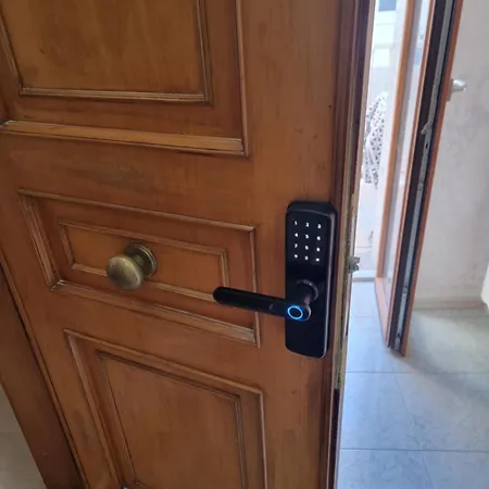 Homes - Vacanze Centro Luxury Con Balcone A Pochi Passi Dal Mare *