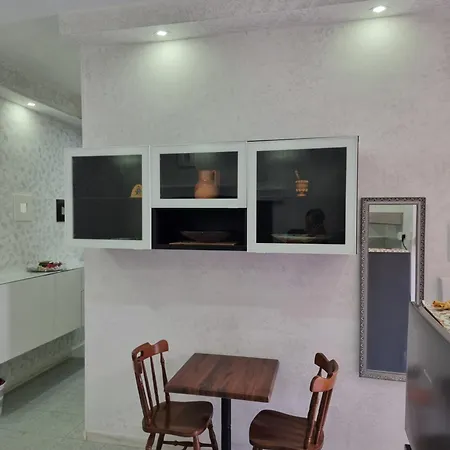 Apartment Homes - Vacanze Centro Luxury Con Balcone A Pochi Passi Dal Mare Vieste