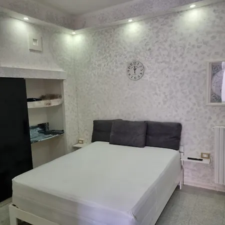 Homes - Vacanze Centro Luxury Con Balcone A Pochi Passi Dal Mare